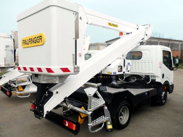 Nacelle �l�vatrice de personnes